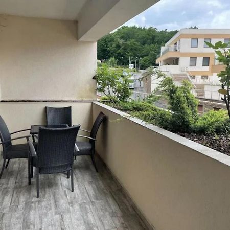 Londof Luxury Apartments - With A Panoramic View Over The City Brasov Luaran gambar